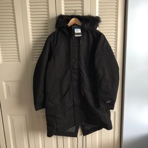 NWT Nike $300 black parka jacket size M